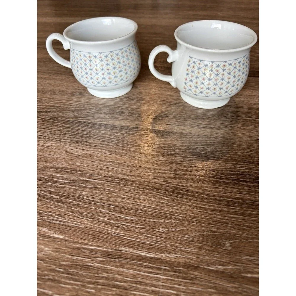 BP Collection Bavaria Present Vintage Mug Set Of 2 - Round Floral Geometric